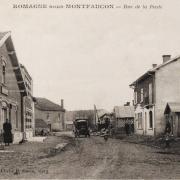 Romagne-sous-Montfaucon (Meuse)  La rue de la Poste CPA