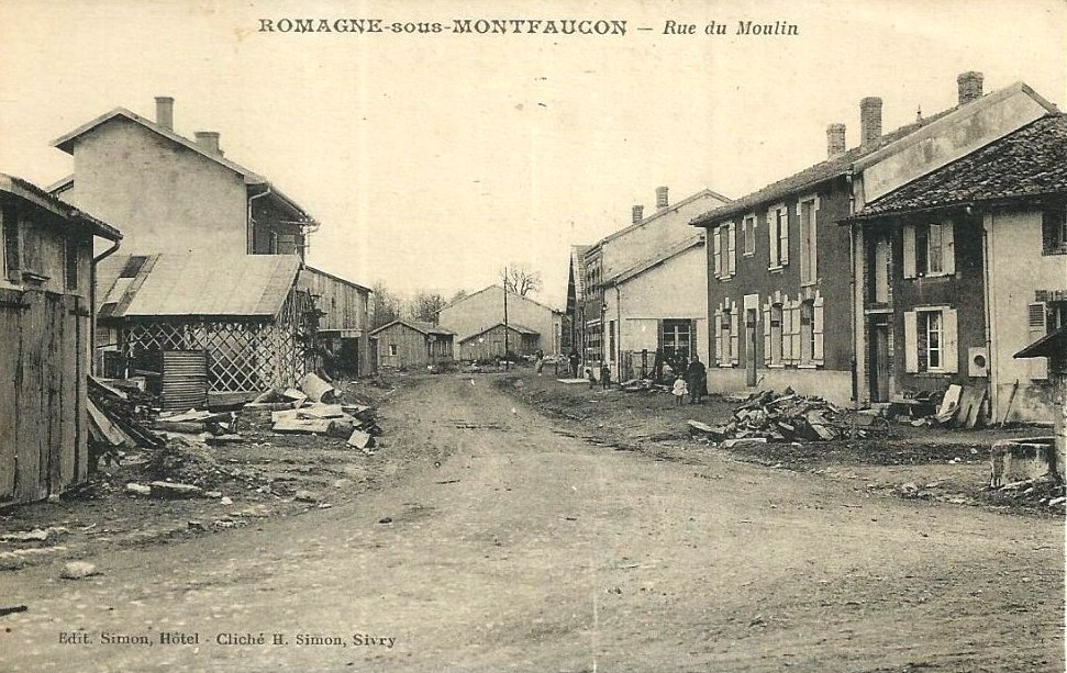 Romagne-sous-Montfaucon (Meuse)  La rue du Moulin CPA