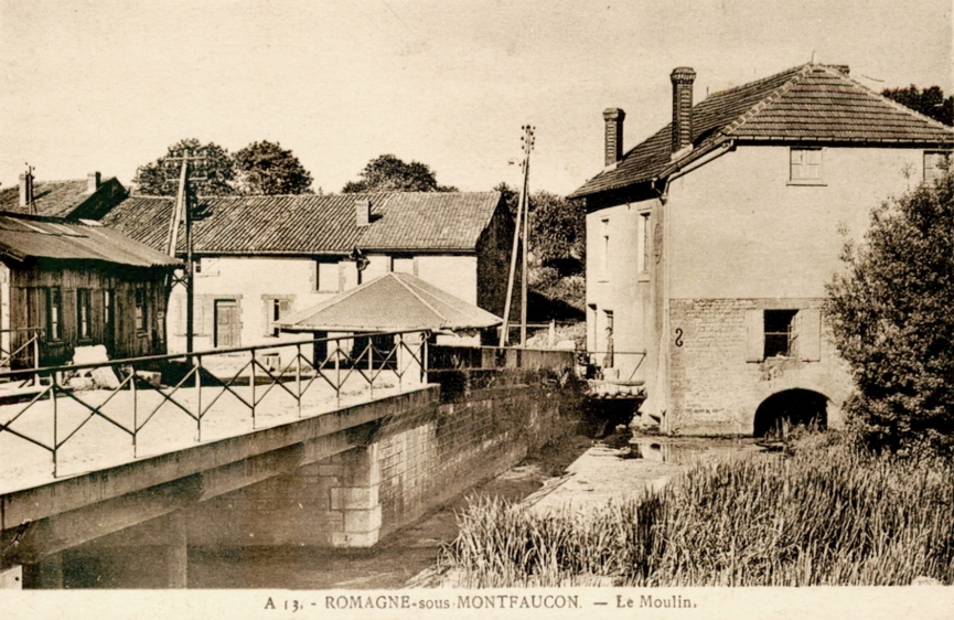 Romagne-sous-Montfaucon (Meuse) Le moulin à eau CPA