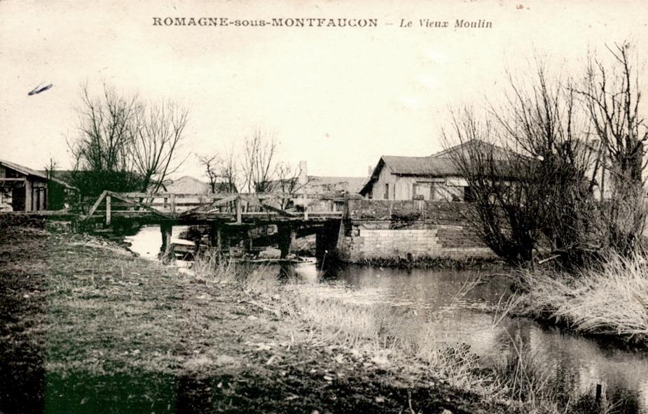 Romagne-sous-Montfaucon (Meuse) Le moulin à eau en 1929 CPA