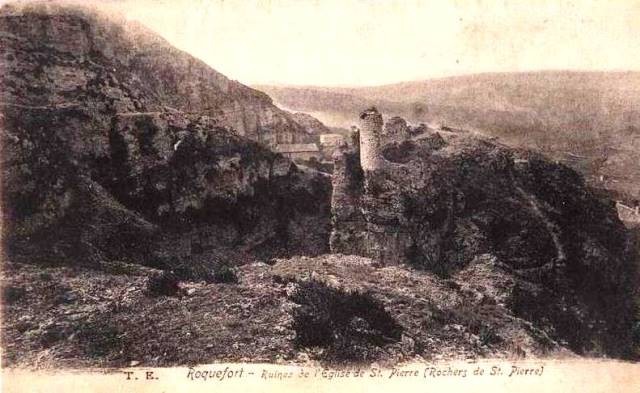 Ruines de l'église Saint-Pierre (cpa)