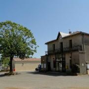 La mairie et la place