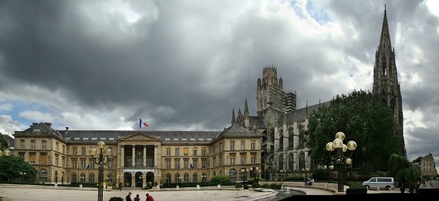 Rouen seine maritime l hotel de ville et l abbatiale saint ouen