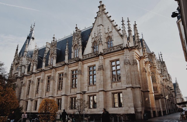 Rouen seine maritime le palais de justice