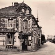 Rouville seine maritime cafe cpa