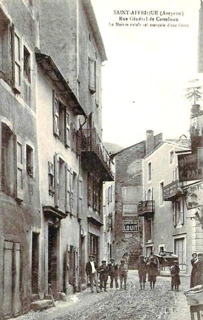 La rue de Castelnau (cpa)