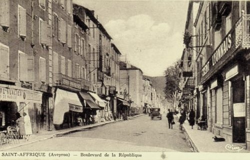 La rue de la République (cpa)