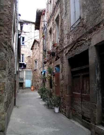 Saint affrique aveyron la rue bienveillance