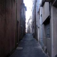La rue du Théron