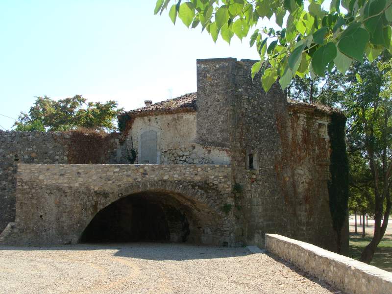 Saint-Bauzille-de-Putois (Hérault) Le château