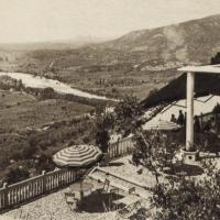 Vue des grottes des Demoiselles
