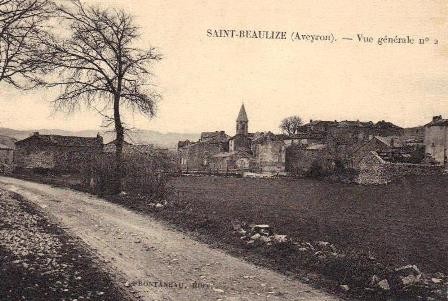 Le village (cpa)
