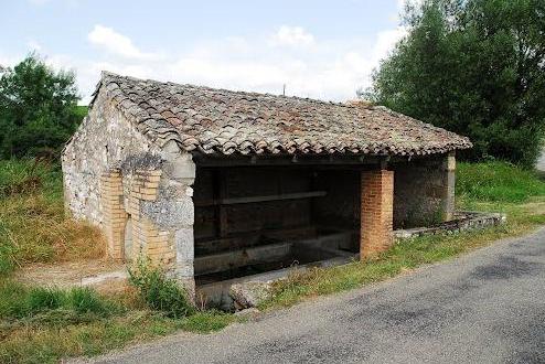 Saint-Beauzile (Tarn) le lavoir