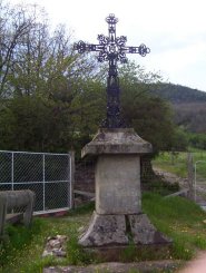 Saint-Félix-de-Sorgues (Aveyron) Drulhe, la croix