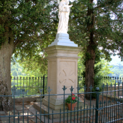 Saint-Félix-de-Sorgues (Aveyron) le monument aux morts