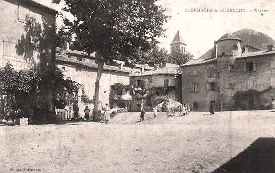 Saint-Georges-de-Luzençon (Aveyron) La placette 