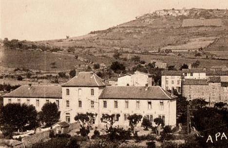 Saint-Georges-de-Luzençon (Aveyron) Les écoles