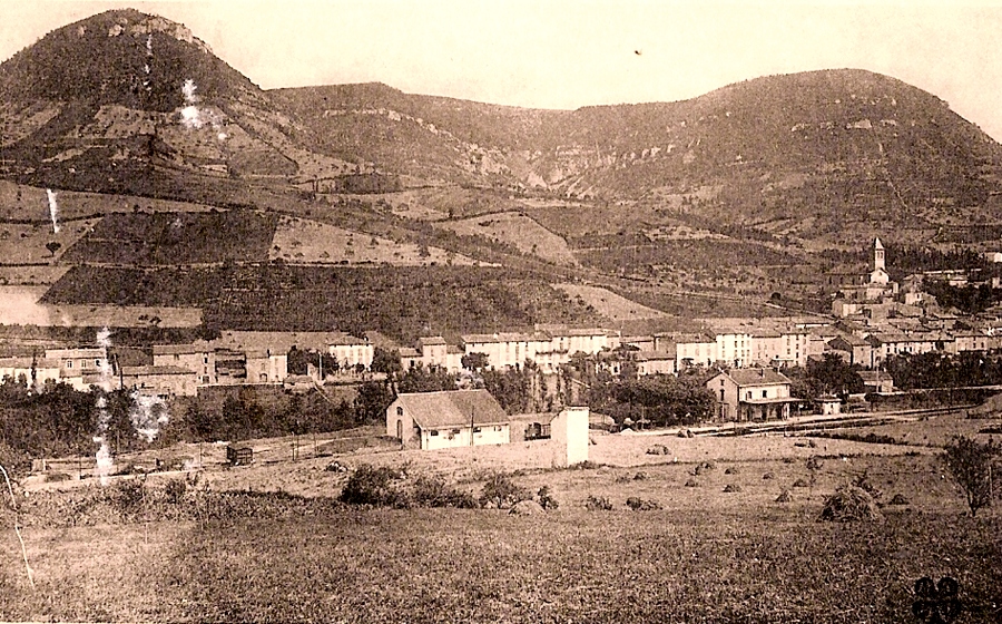 Saint-Georges-de-Luzençon (Aveyron) Vue générale en 1936