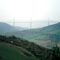 Vue sur le viaduc de Millau