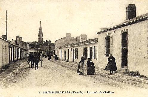 Saint-Gervais (Vendée) La route de Challans CPA