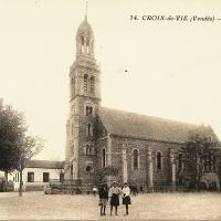 Saint-Gilles-Croix-de-Vie (Vendée) L'église Sainte Croix CPA