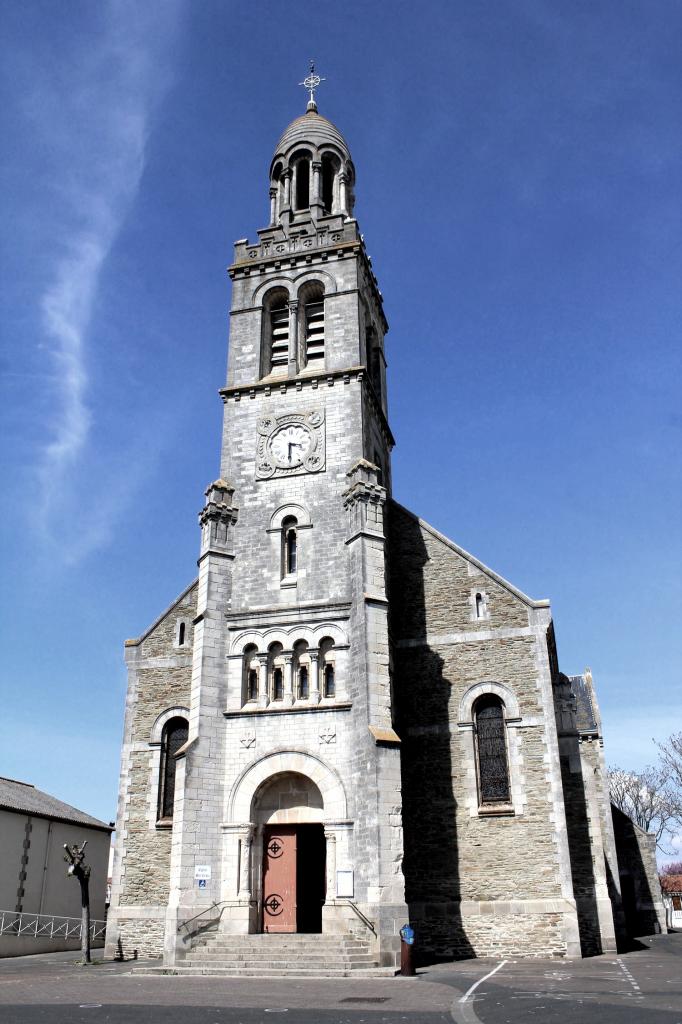 Saint-Gilles-Croix-de-Vie (Vendée) L'église Sainte Croix