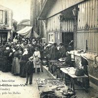 Saint-Gilles-Croix-de-Vie (Vendée) Le marché CPA