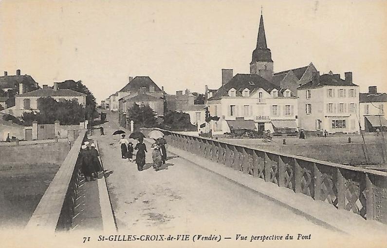 Saint-Gilles-Croix-de-Vie (Vendée) Le pont CPA