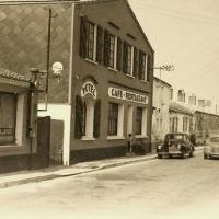 Saint-Hilaire-de-Riez (Vendée) L'Hôtel Burgaud vers 1955 CPA