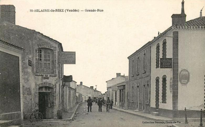 Saint-Hilaire-de-Riez (Vendée) La Grande Rue CPA