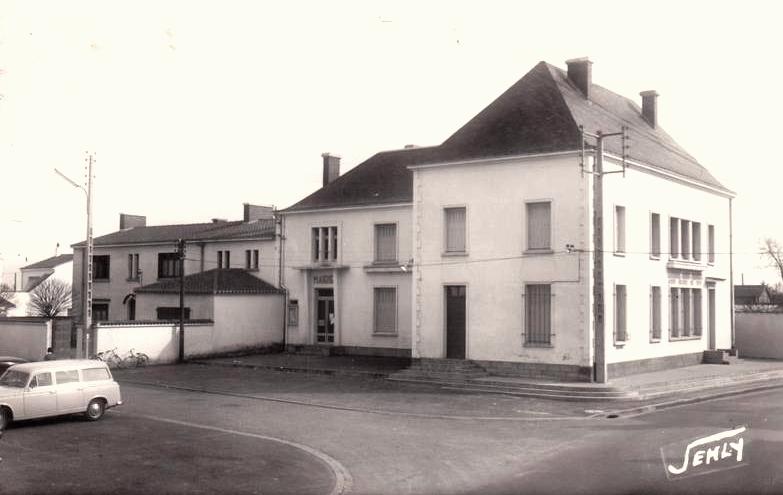 Saint-Hilaire-de-Riez (Vendée) La mairie CPA