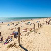 Saint-Hilaire-de-Riez (Vendée) La plage des 60 Bornes