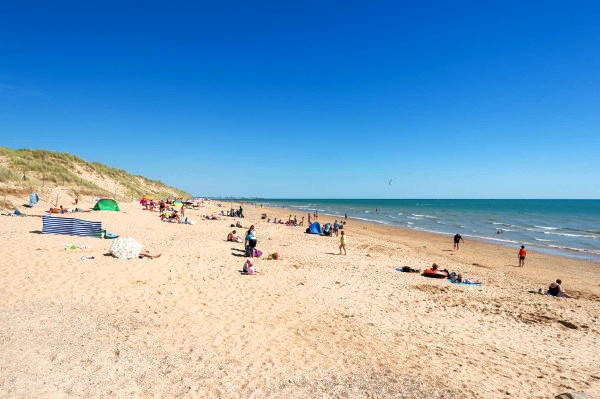 Saint-Hilaire-de-Riez (Vendée) La plage des Salins