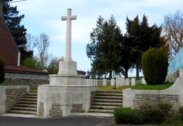 Saint hilaire lez cambrai 59 le british cemetery