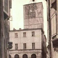 L'Hôtel de Ville et l'horloge (cpa)