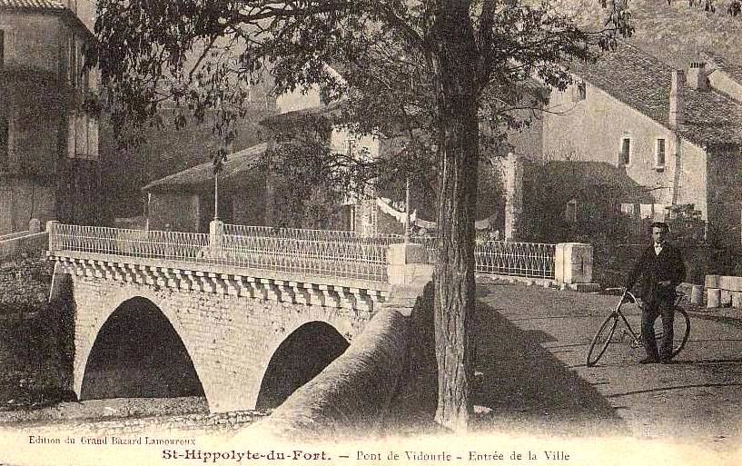 Le pont (cpa)
