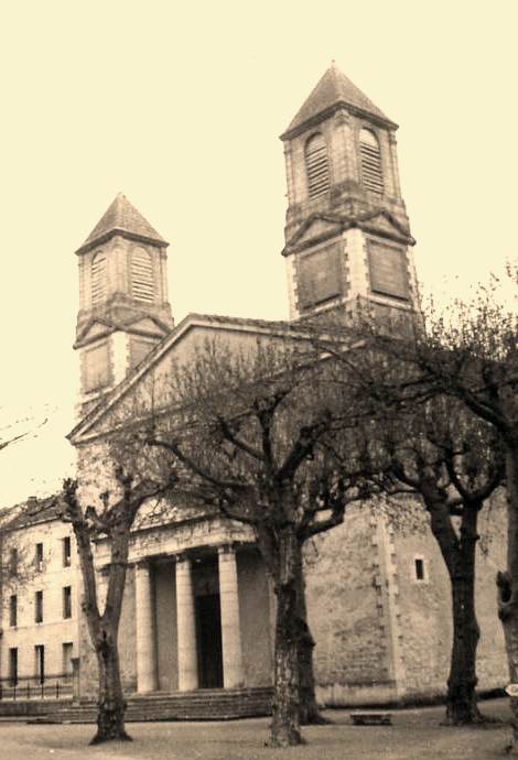 Le temple (cpa)