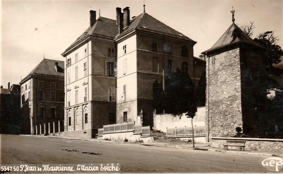 Saint-Jean-de-Maurienne (Savoie) L'Evéché CPA