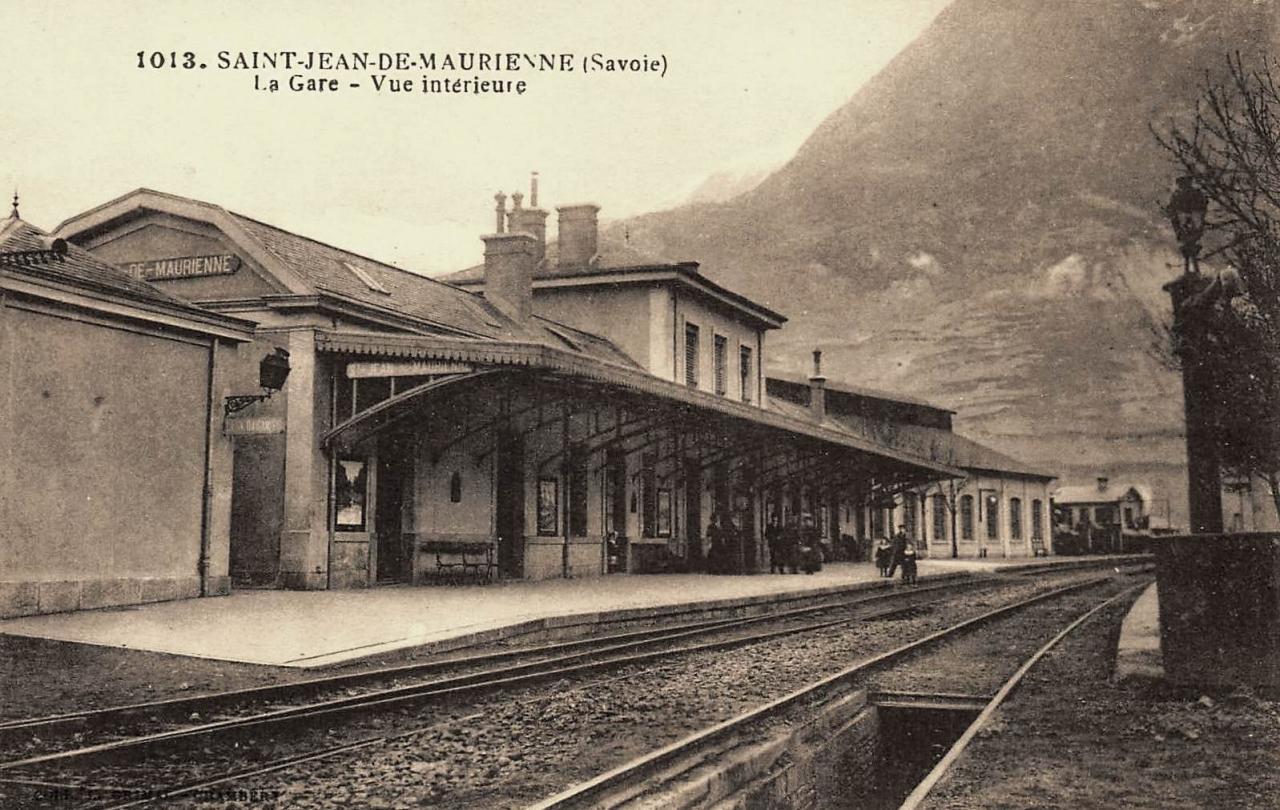 Saint-Jean-de-Maurienne (Savoie) La Gare CPA