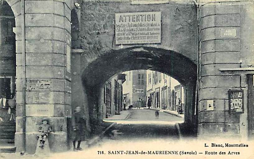 Saint-Jean-de-Maurienne (Savoie) La route des Arves CPA