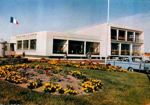 Saint-Jean-de-Monts (Vendée) Le Palais des Congrès vers 1962