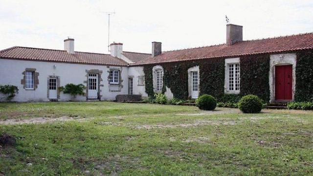 Saint-Jean-de-Monts (Vendée) Le Vigneau, ancien collège impérial (2)