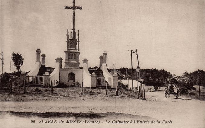 Saint-Jean-de-Monts (Vendée) Un calvaire CPA