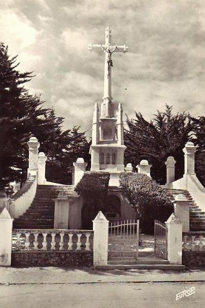 Saint-Jean-de-Monts (Vendée) Un calvaire CPA