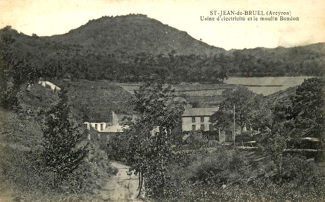 Le moulin Bondon et l'usine électrique (cpa)