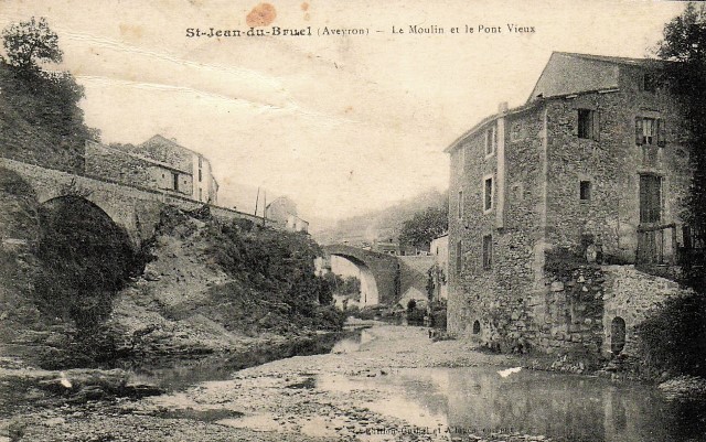 Le moulin et le Pont Vieux (cpa)