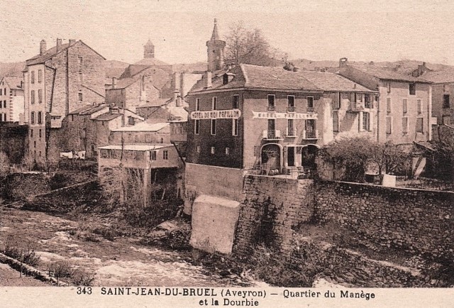 Le quartier du Manège (cpa)