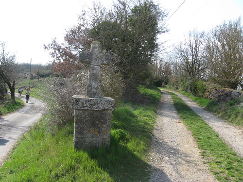 Saint-Jean-et-Saint-Paul (Aveyron) croix de chemin