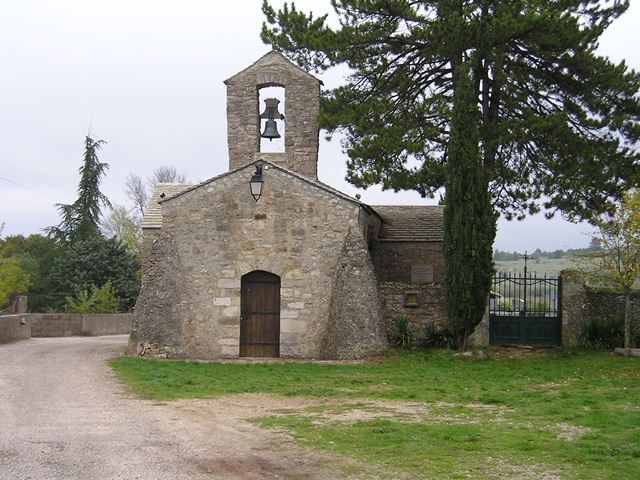 Saint pierre, chapelle et cimetiere