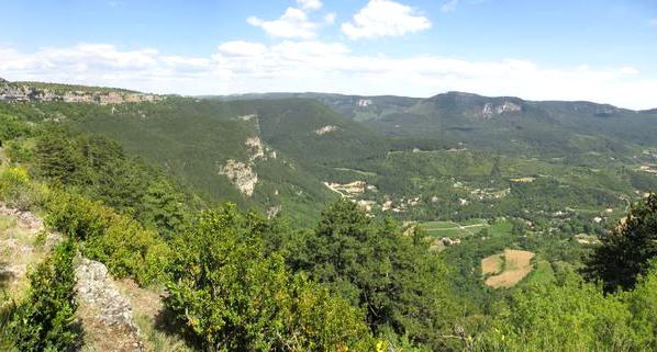 Saint-Pierre-de-la-Fage (Hérault) Le Cirque du Bout du Monde